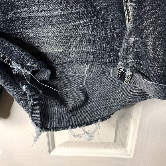 Reign Woman 14 Shorts Used 3 Button Has Some Flaws - Picture 3 of 6